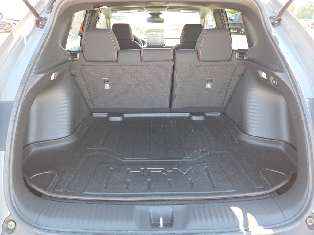 Used 2025 Honda HR-V Sport image 25