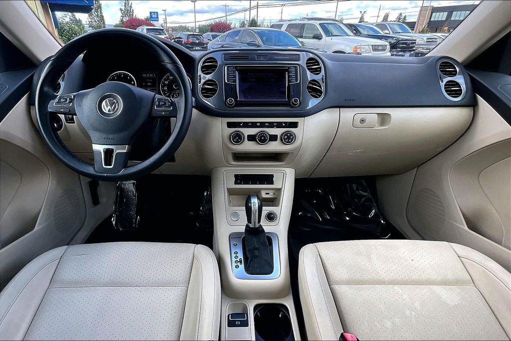 Used 2016 Volkswagen Tiguan SE AWD/4WD image 16