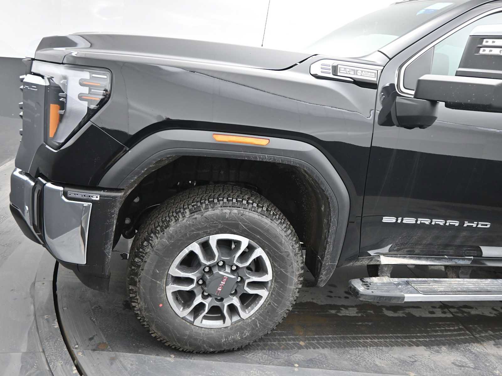 New 2026 GMC Sierra 2500 SLT w/ SLT Premium Package AWD/4WD image 3