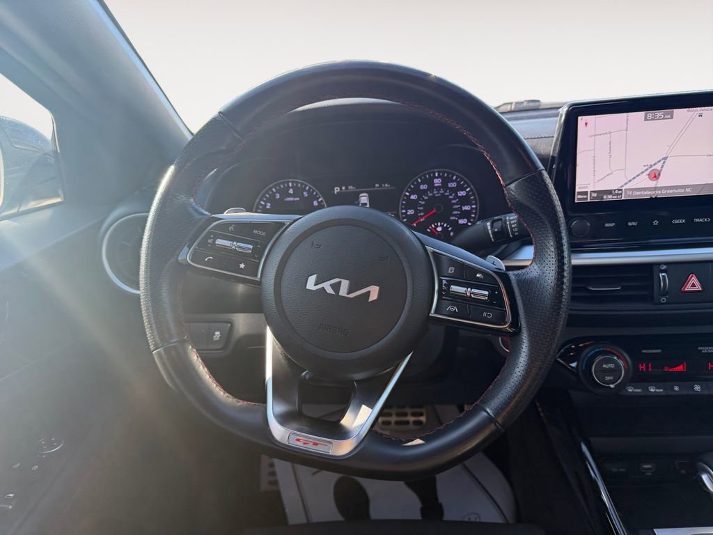 Used 2022 Kia Forte GT FWD image 12