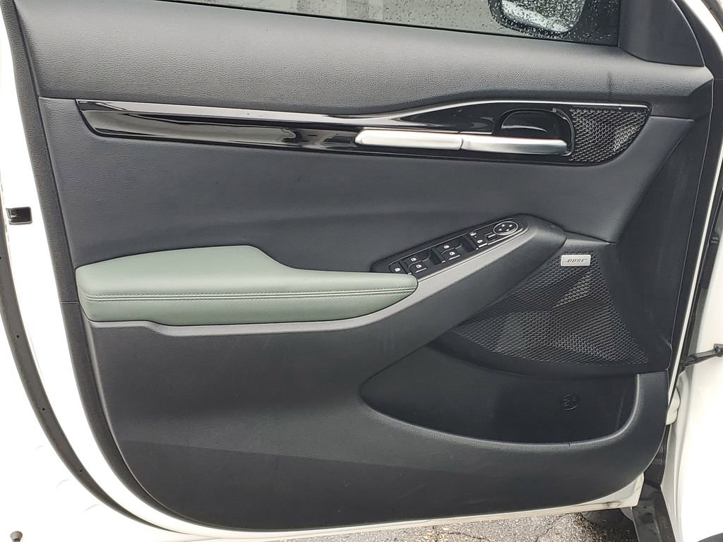 Used 2024 Kia Seltos SX w/ SX Sunroof Package image 9