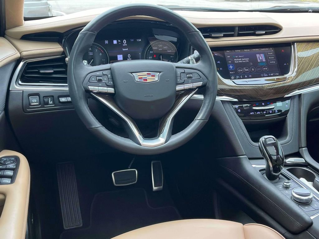 Used 2020 Cadillac XT6 Sport w/ Platinum Package image 12