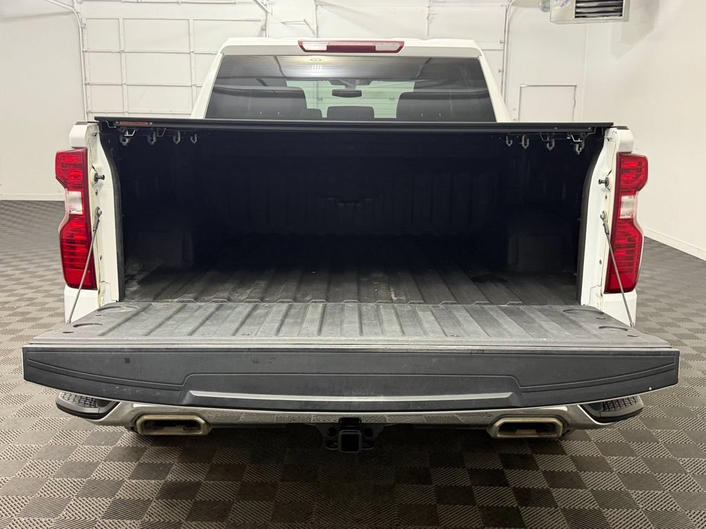 Used 2022 Chevrolet Silverado 1500 LT AWD/4WD image 25