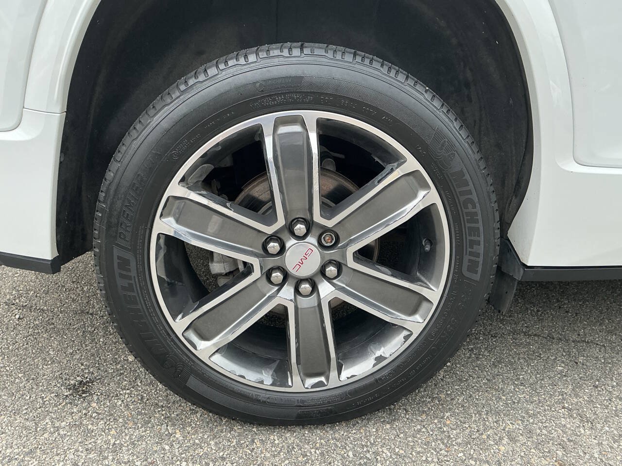 Used 2019 GMC Acadia Denali AWD/4WD image 13
