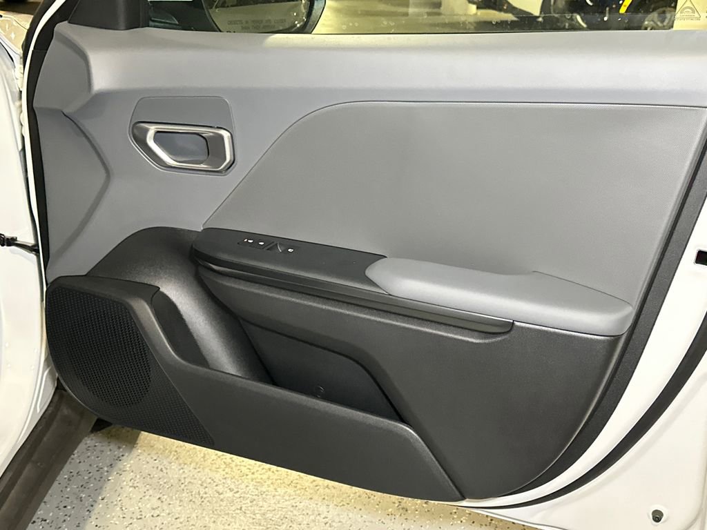 New 2025 Kia K4 FWD image 12