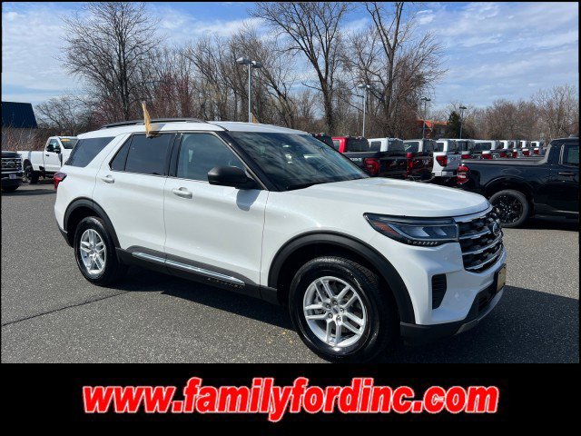 Certified 2025 Ford Explorer Active image 1