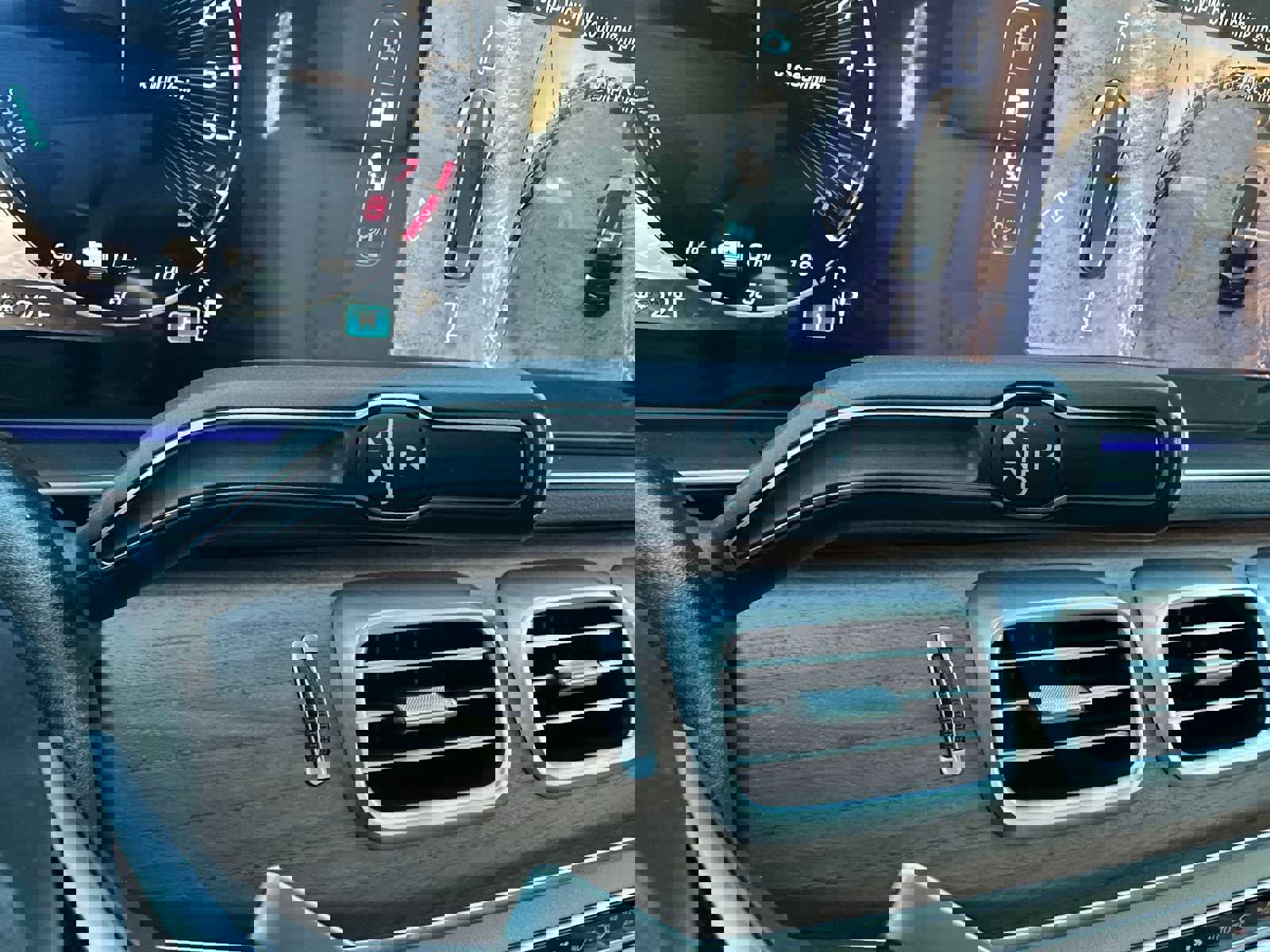 New 2026 Mercedes-Benz GLE 450e 4MATIC image 38