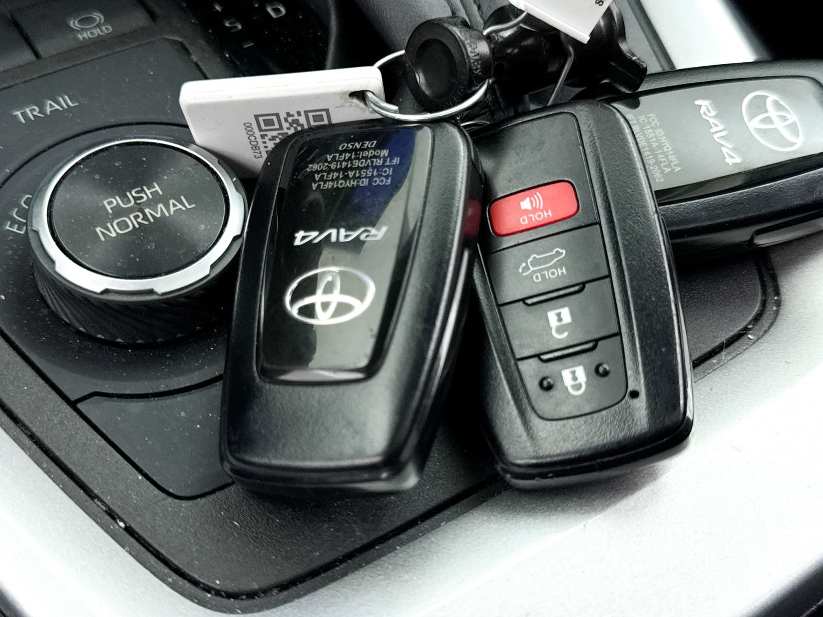 Used 2023 Toyota RAV4 XLE Premium AWD/4WD image 36