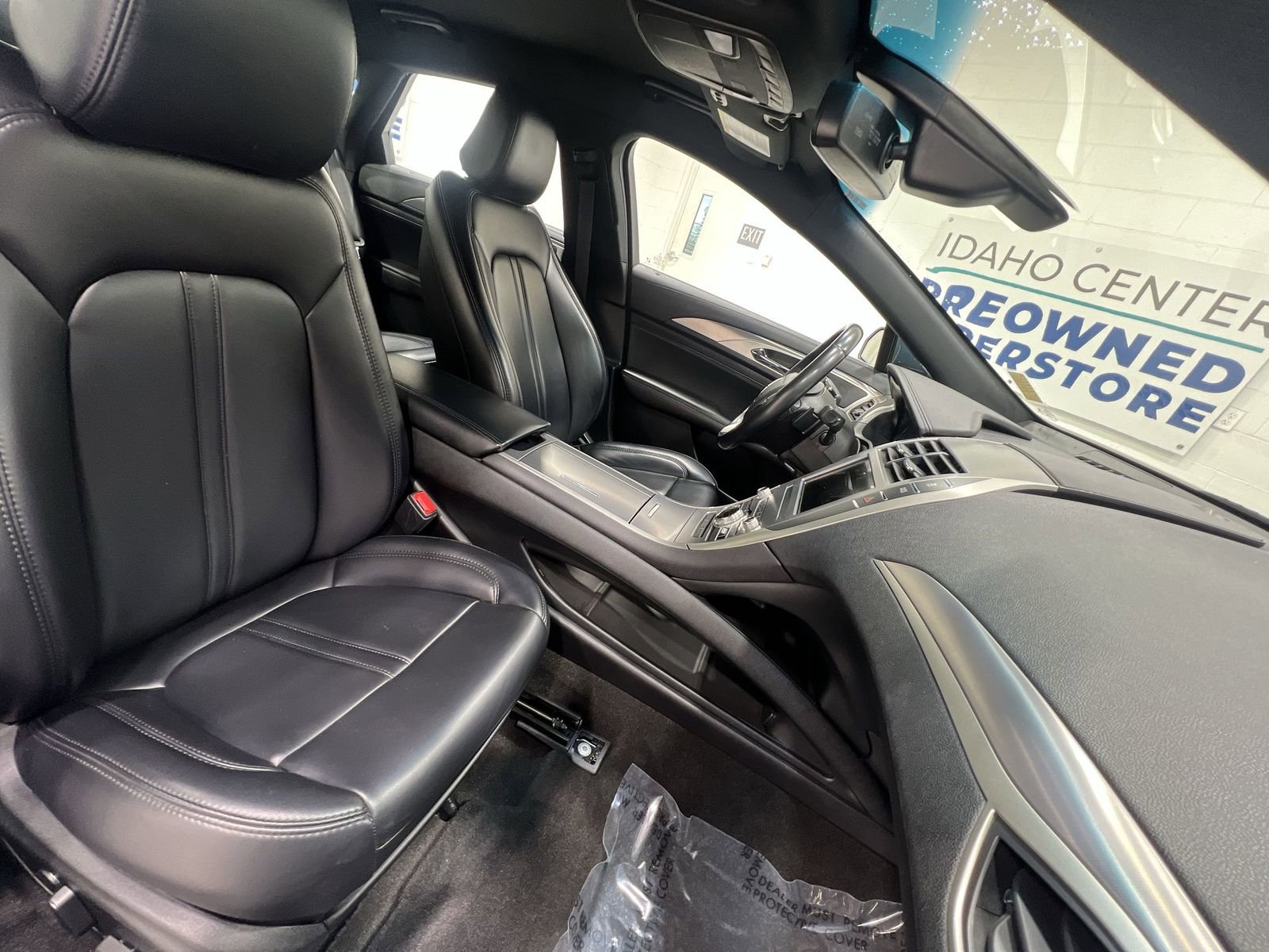 Used 2020 Lincoln MKZ AWD image 23