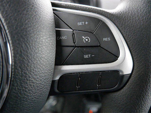 Used 2023 Jeep Renegade Latitude image 24