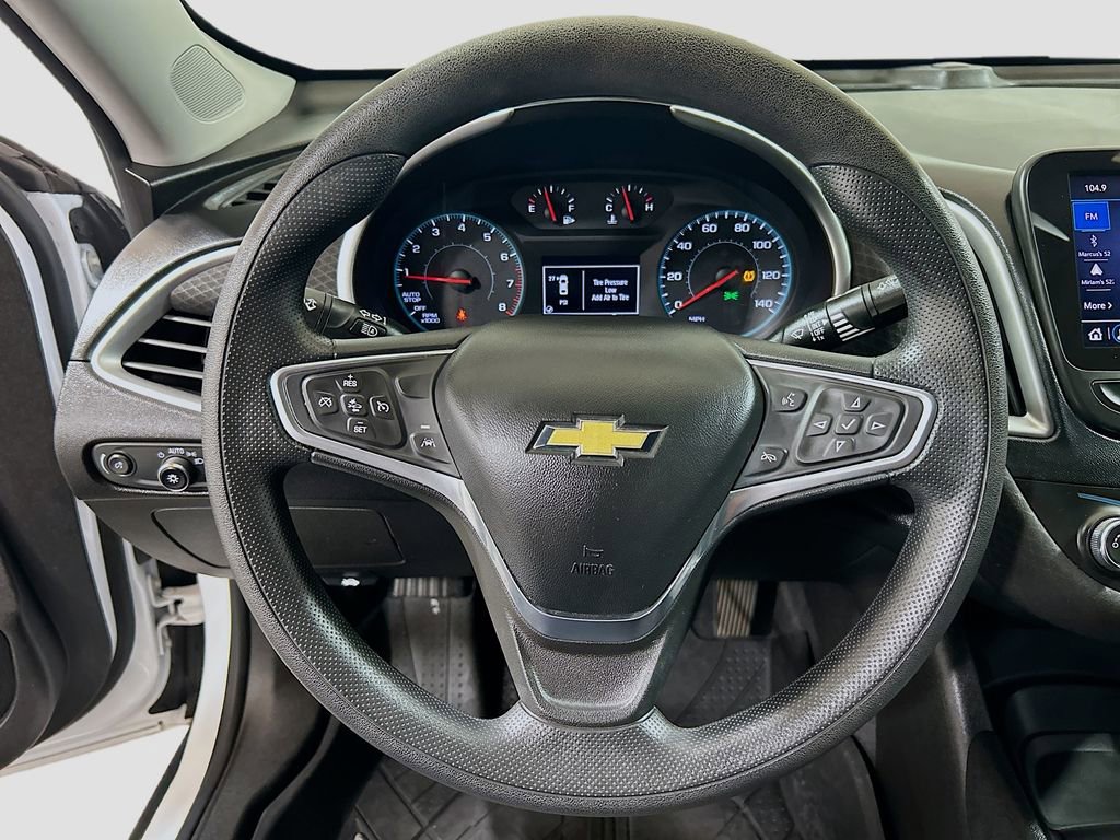 Used 2023 Chevrolet Malibu LS w/ LPO, Floor Liner Package FWD image 9