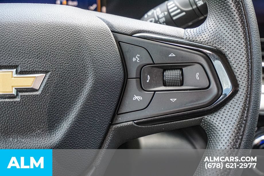 Used 2025 Chevrolet Trax LT FWD image 29