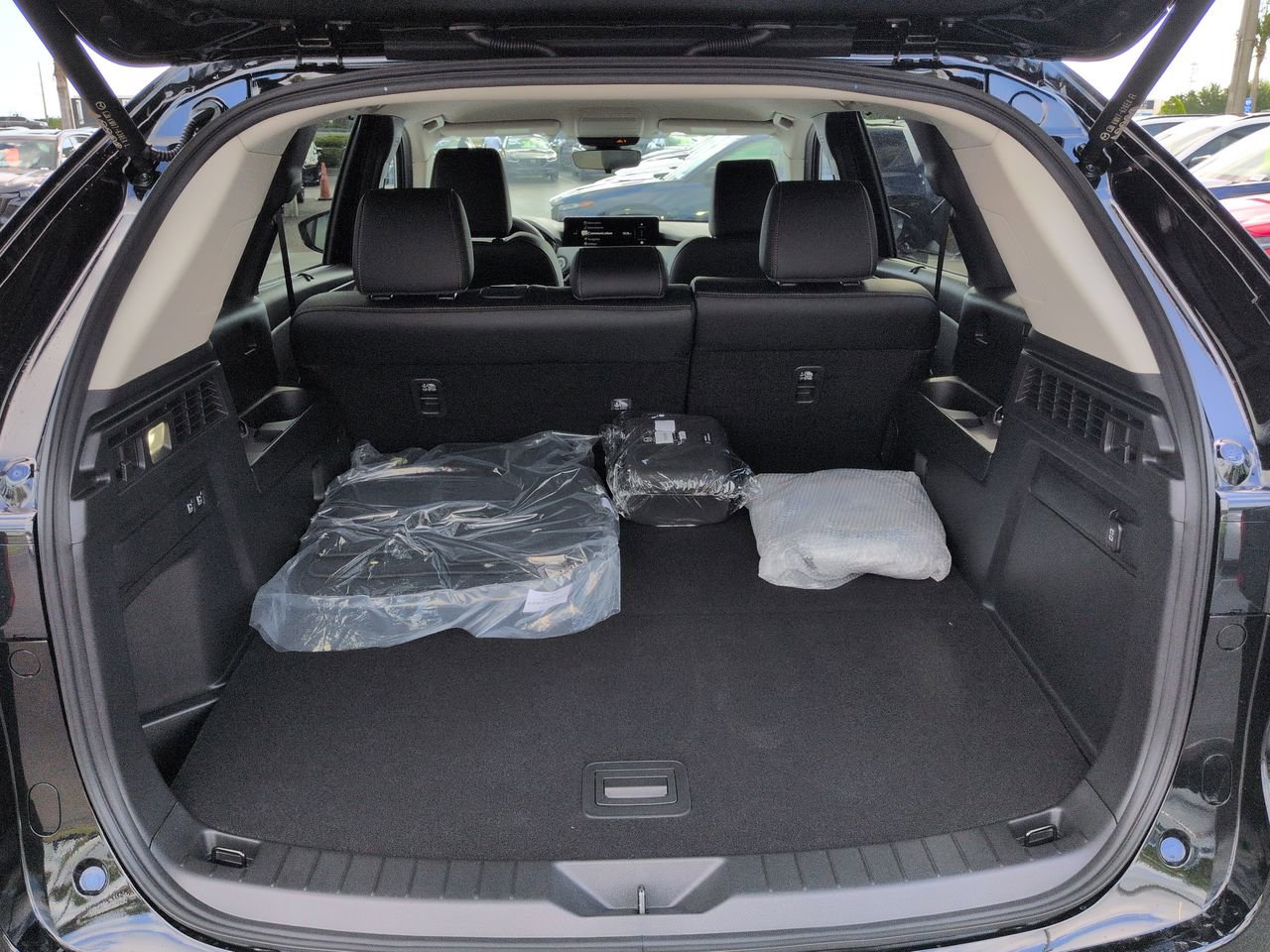 New 2026 MAZDA CX-70 SC AWD/4WD image 12