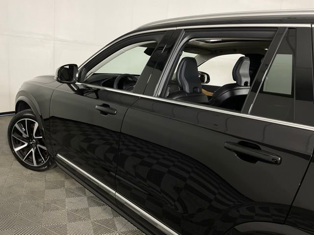 Certified 2023 Volvo XC90 B6 Plus w/ Protection Package Premier image 37