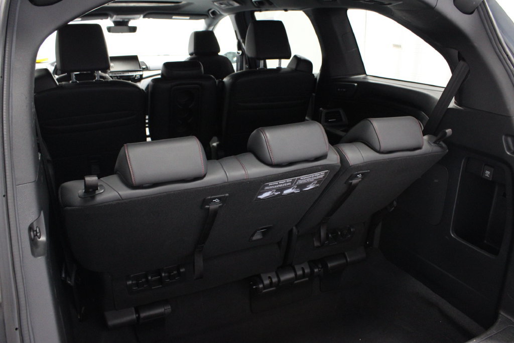 Used 2025 Honda Odyssey Sport-L image 17
