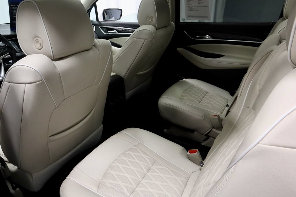 Used 2023 Buick Enclave Avenir w/ Avenir Technology Package AWD/4WD image 21