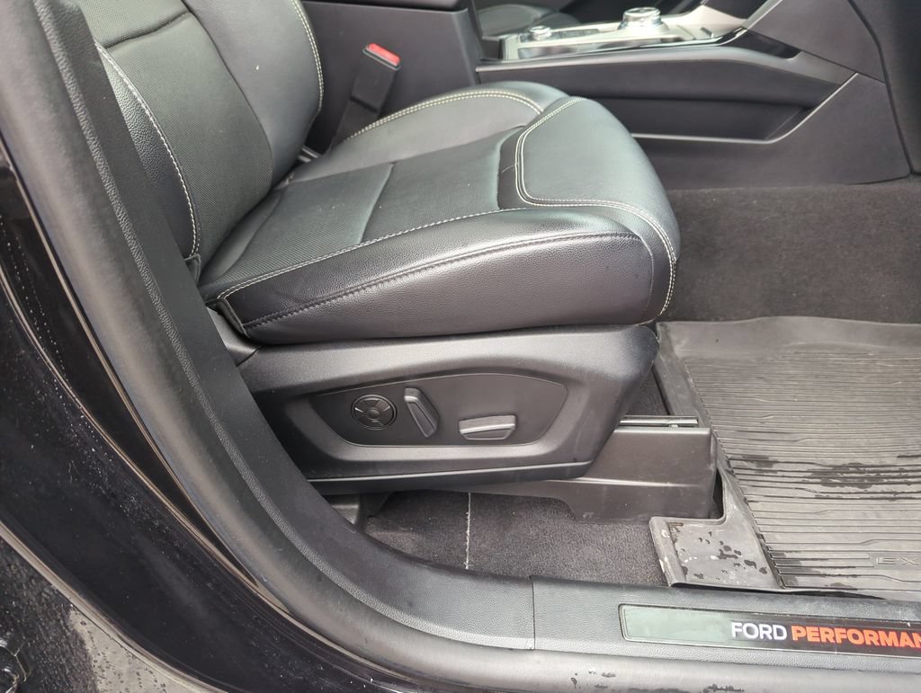 Used 2021 Ford Explorer ST w/ Equipment Group 401A AWD/4WD image 41
