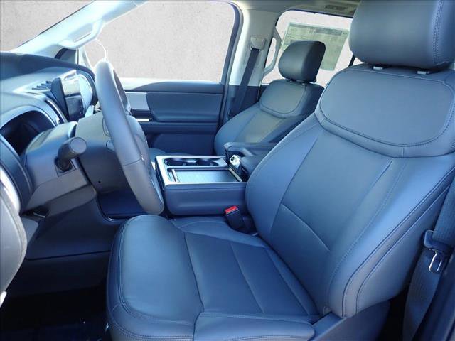 New 2026 Ford Expedition Active image 13