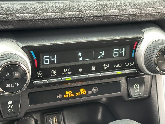 Certified 2025 Toyota RAV4 XLE AWD/4WD image 17