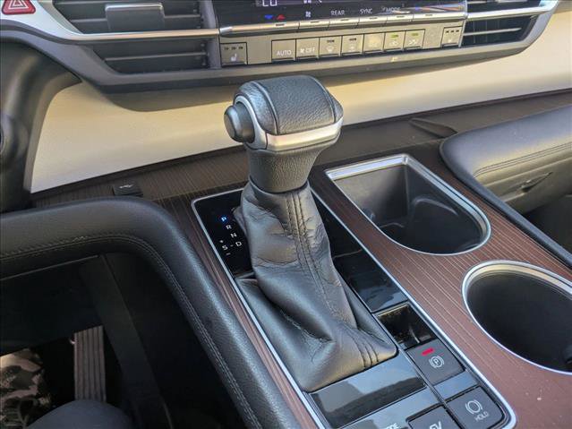 Used 2021 Toyota Sienna XLE image 11