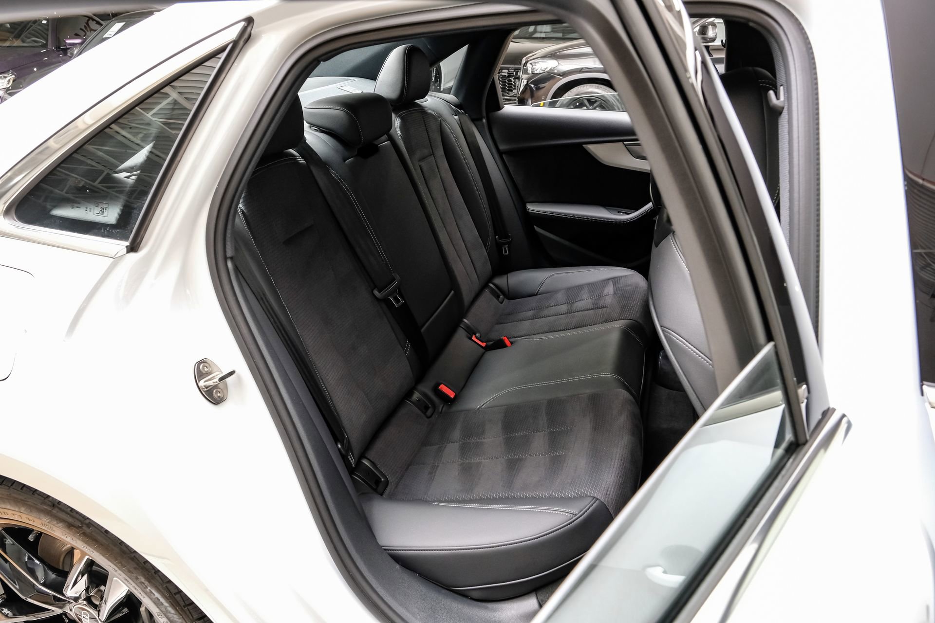 Used 2024 Audi A4 2.0T Premium Plus w/ Premium Plus Package image 39