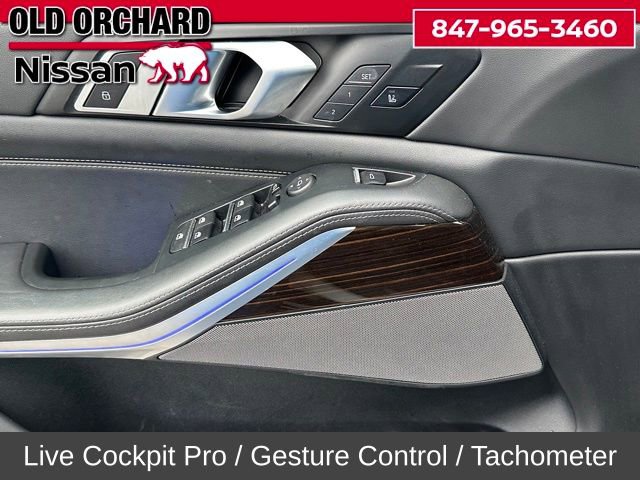 Used 2025 BMW X5 xDrive50e image 10