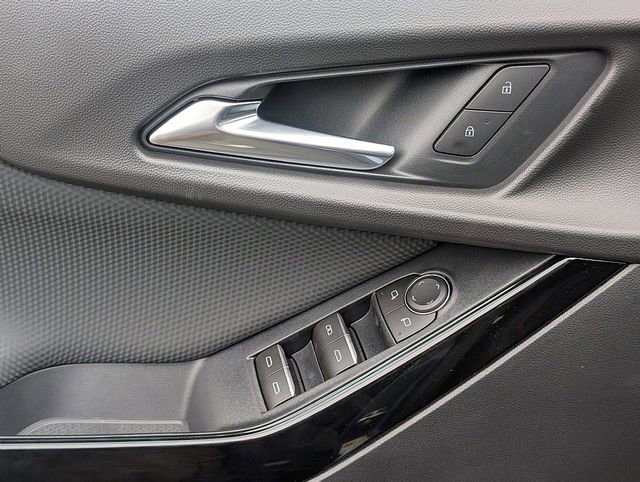 New 2026 Chevrolet Equinox RS w/ Safety and Technology Package FWD image 18