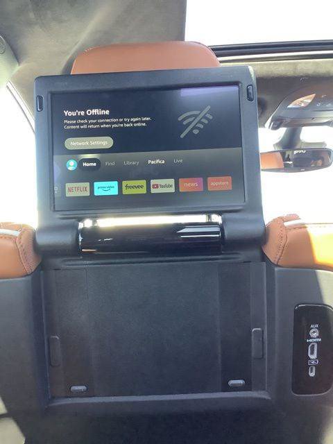 Certified 2024 Chrysler Pacifica Pinnacle FWD image 20