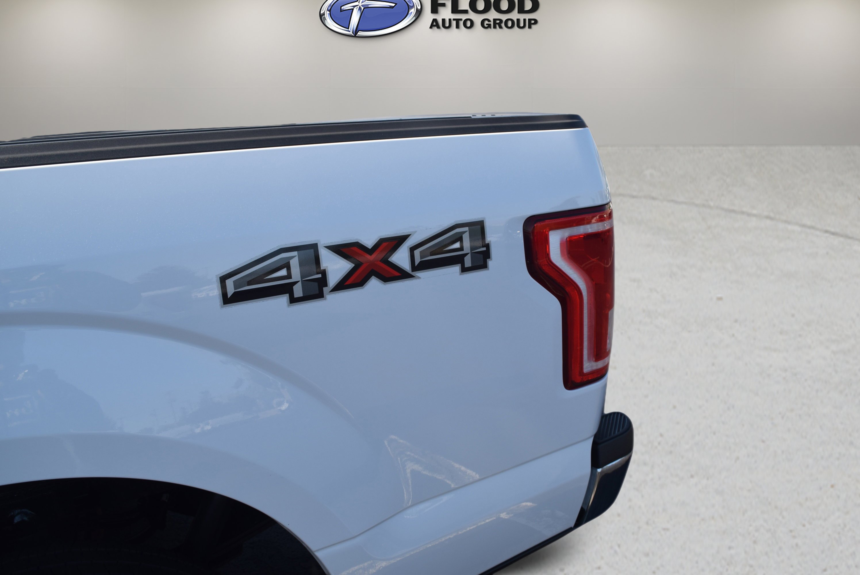 Used 2017 Ford F150 XLT AWD/4WD image 5