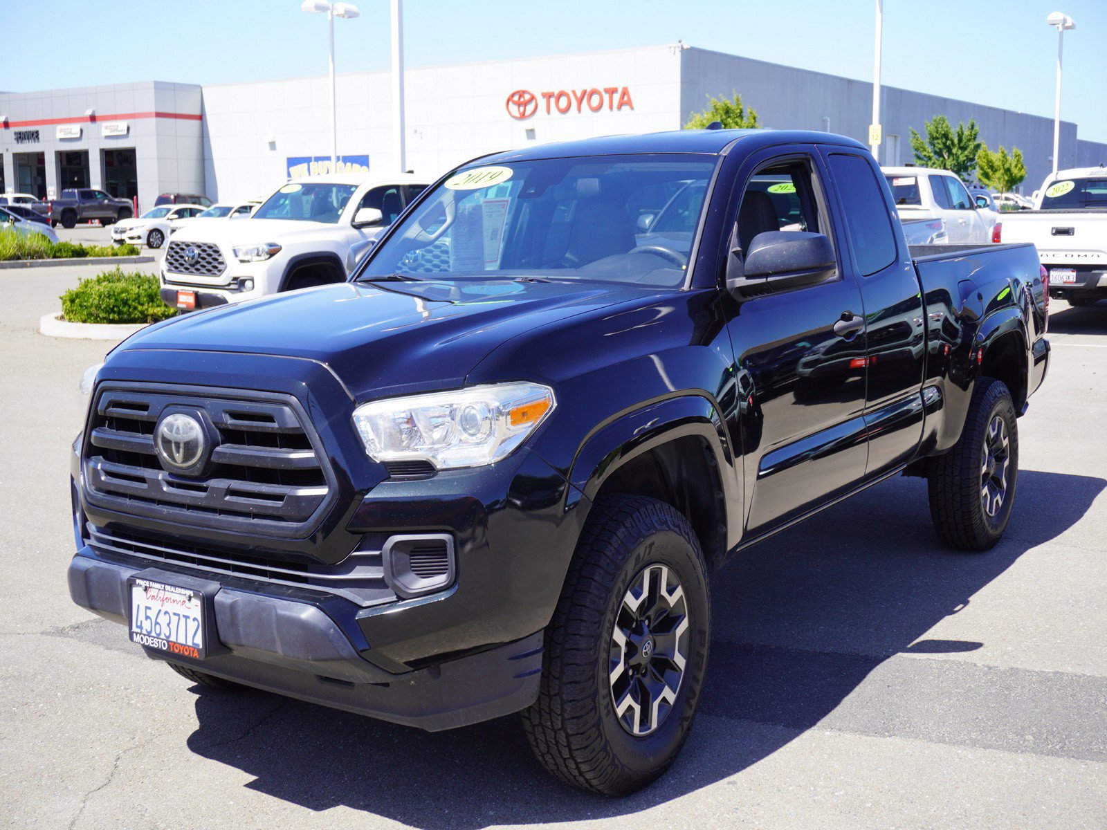 Used 2019 Toyota Tacoma SR RWD image 7