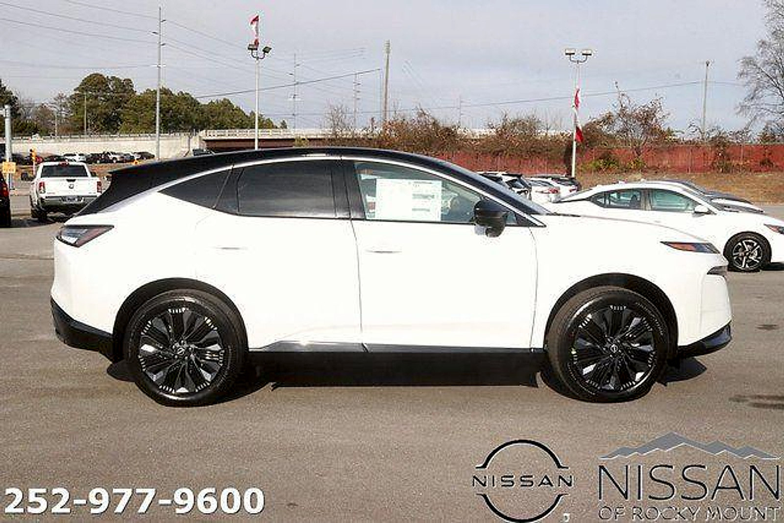 New 2026 Nissan Murano Platinum w/ Cargo Package AWD/4WD image 4