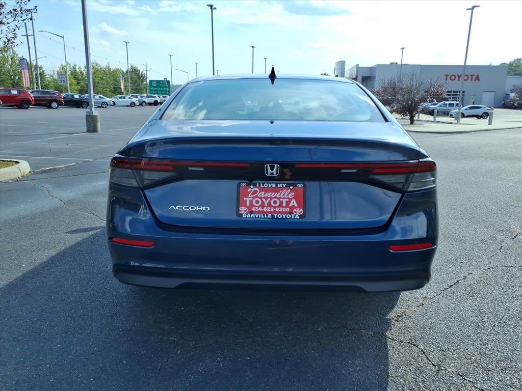 Used 2024 Honda Accord EX image 23