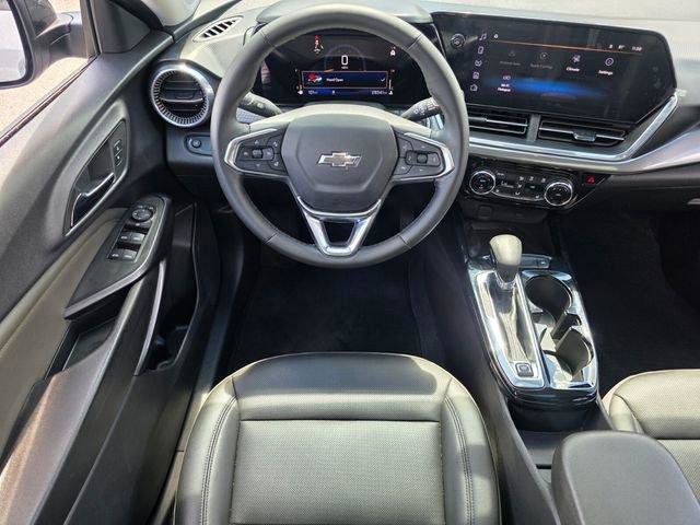 Certified 2025 Chevrolet Trax ACTIV w/ Sunroof Package FWD image 14