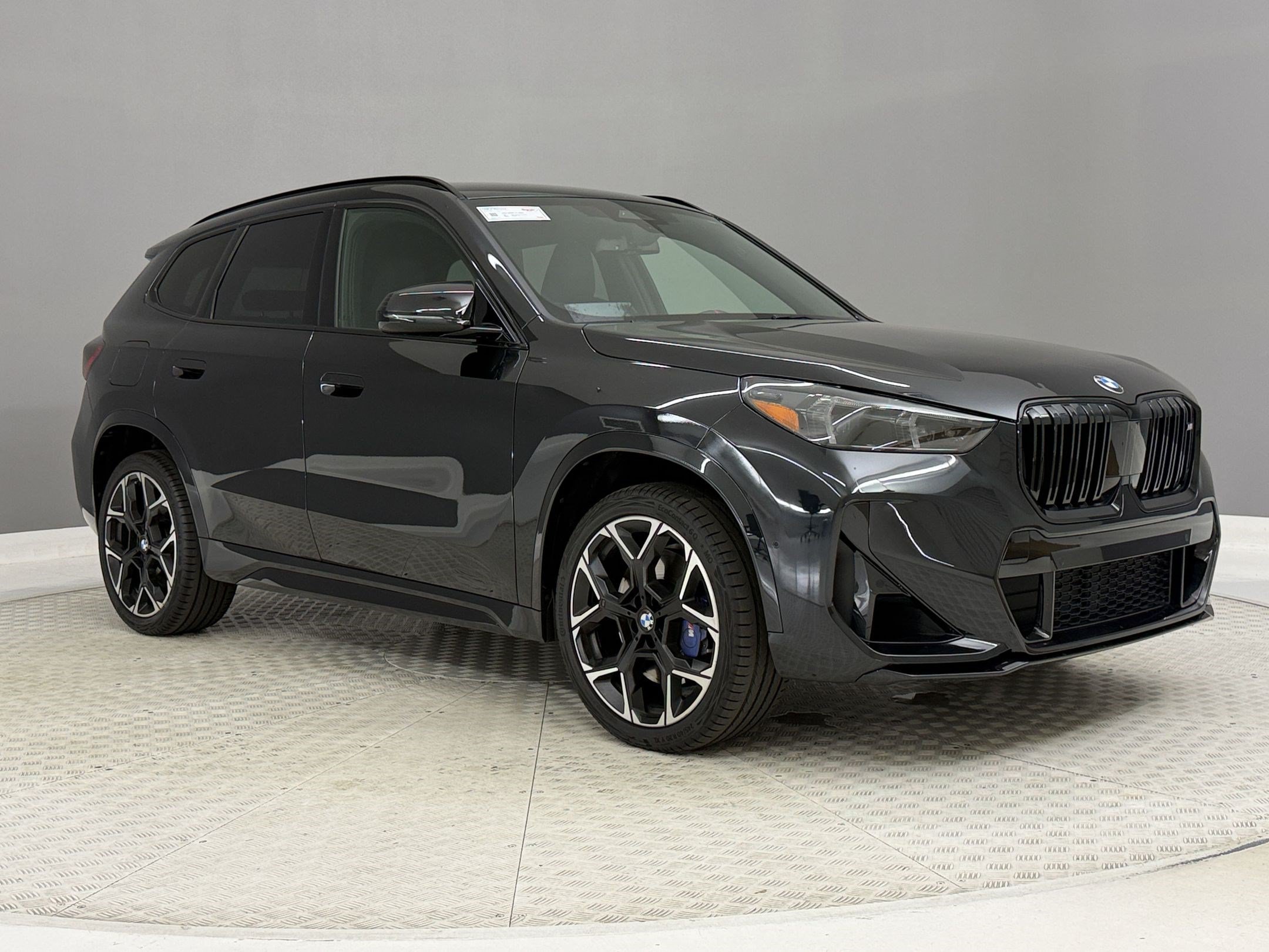 Used 2024 BMW X1 M35i w/ Shadowloine Package AWD/4WD image 7
