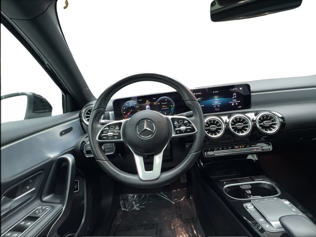Used 2022 Mercedes-Benz A 220 image 31