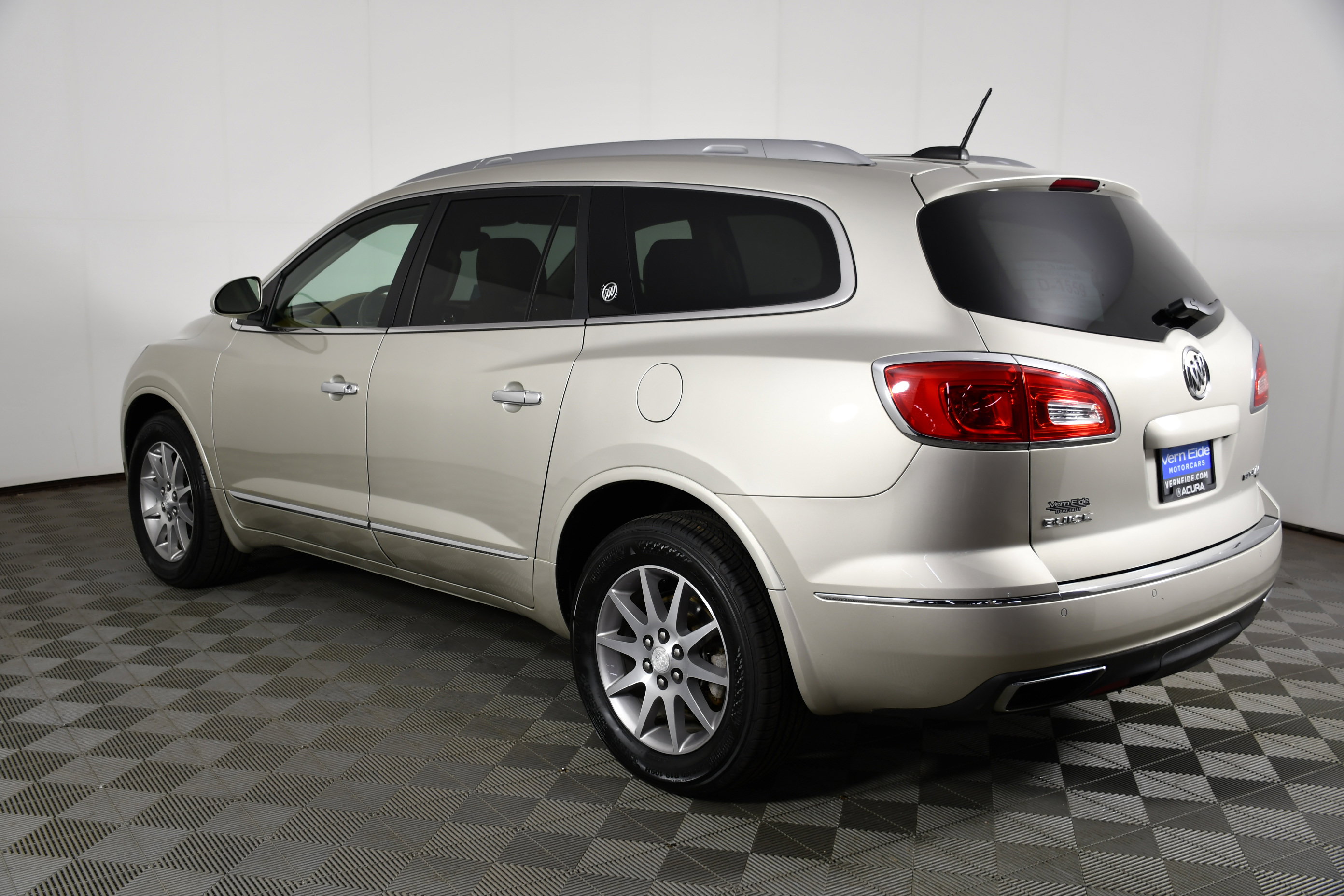 Used 2016 Buick Enclave Leather w/ Trailering Package AWD/4WD image 8