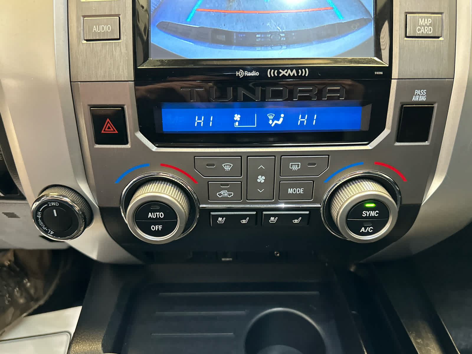 Used 2019 Toyota Tundra Platinum AWD/4WD image 18