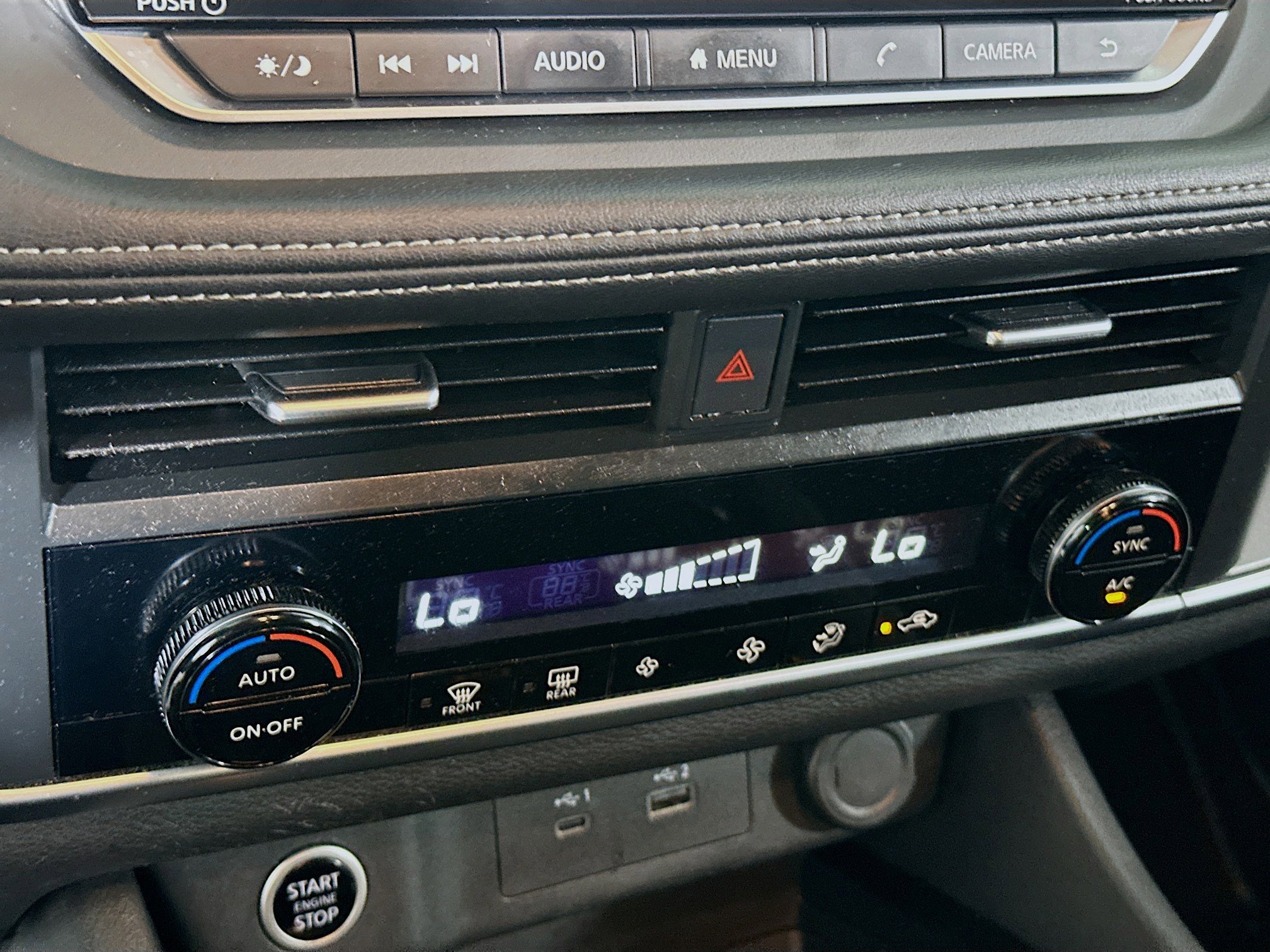 Used 2023 Nissan Rogue SV image 23