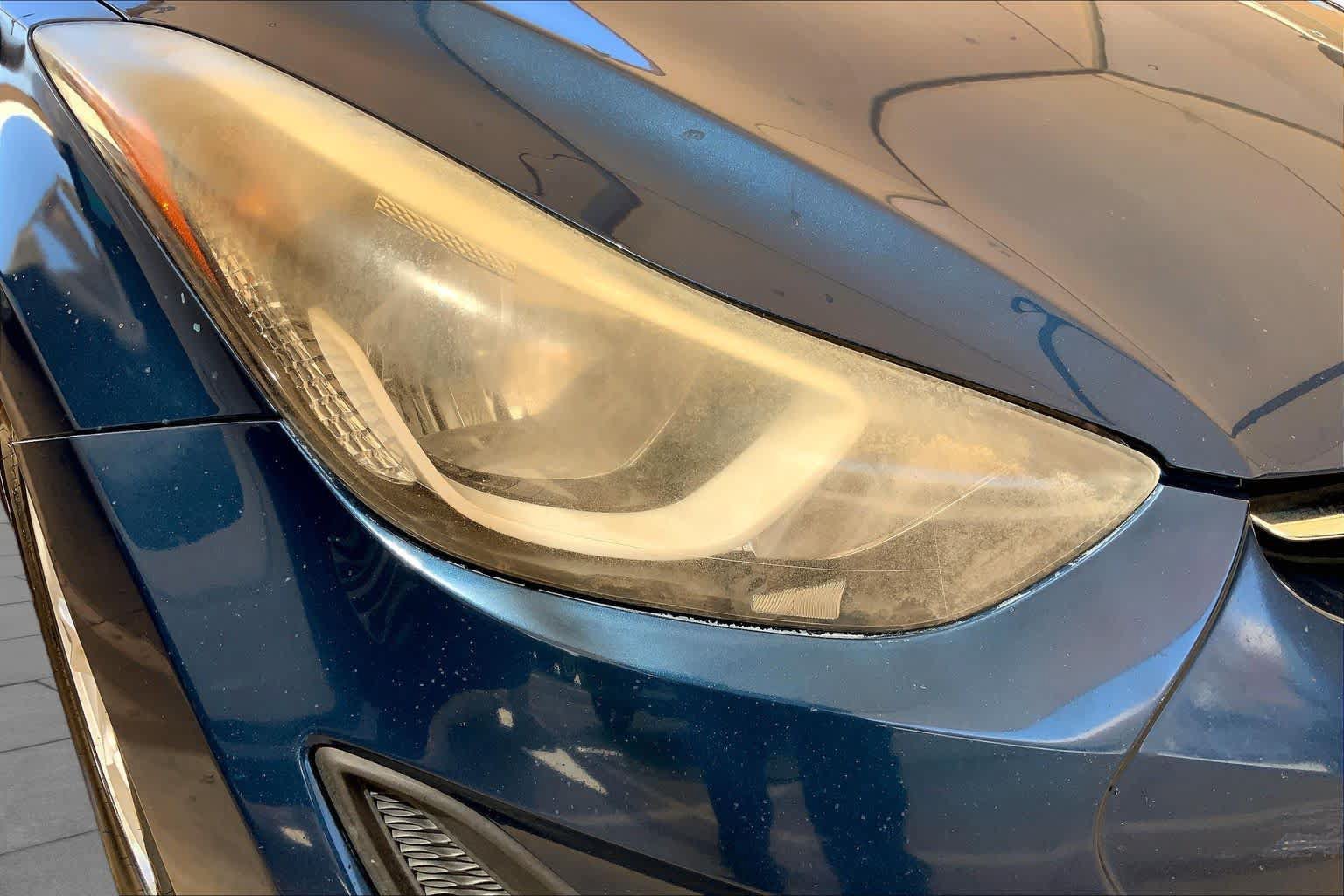 Used 2014 Hyundai Elantra SE FWD image 25
