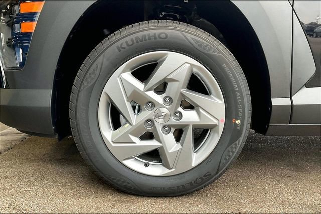 New 2026 Hyundai Kona SE image 12