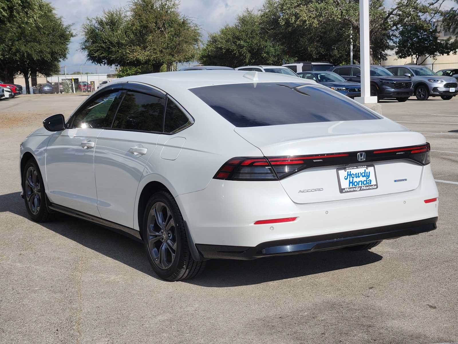 Used 2024 Honda Accord EX-L image 6