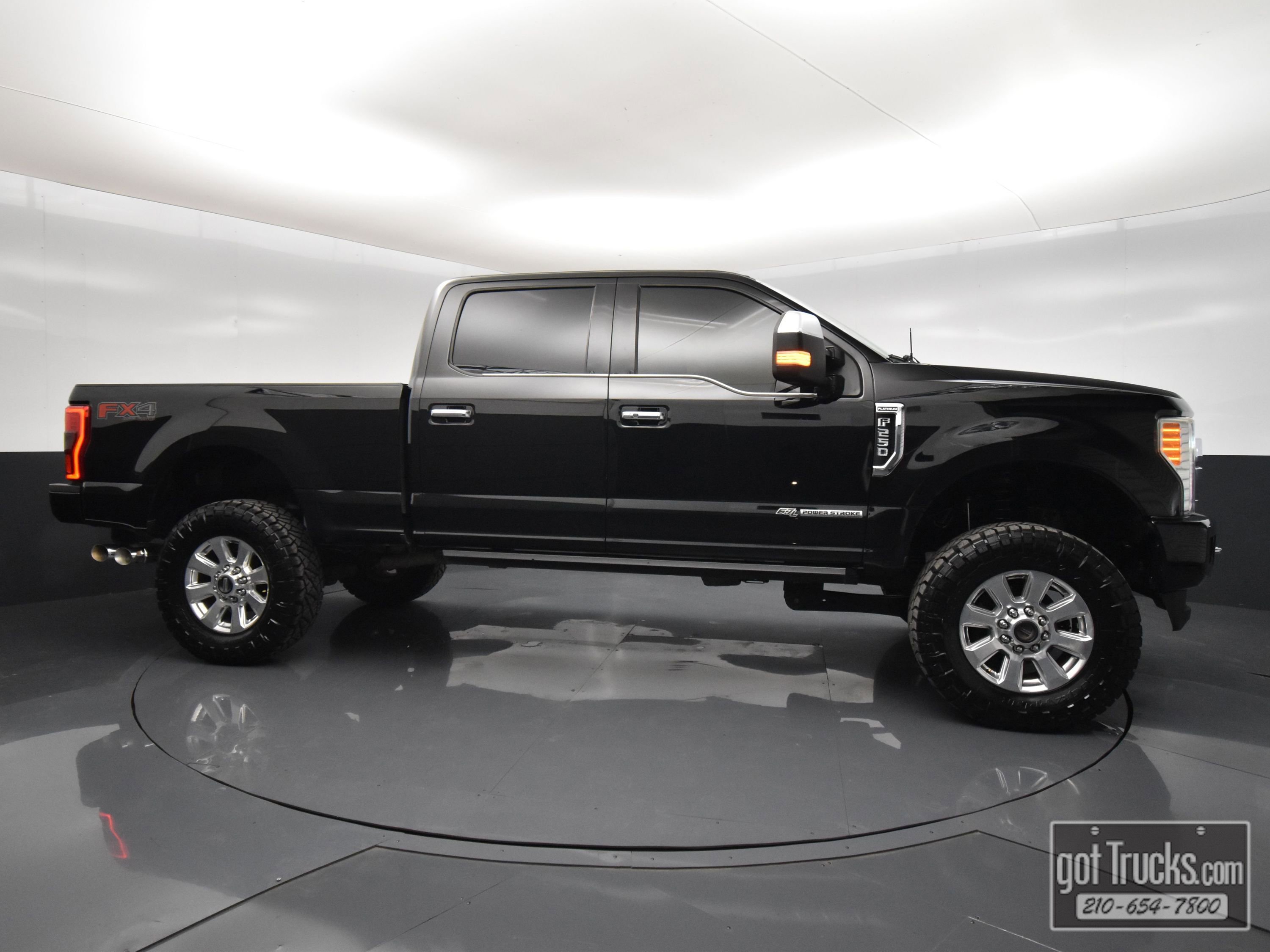 Used 2018 Ford F250 Platinum w/ Platinum Ultimate Package AWD/4WD image 51