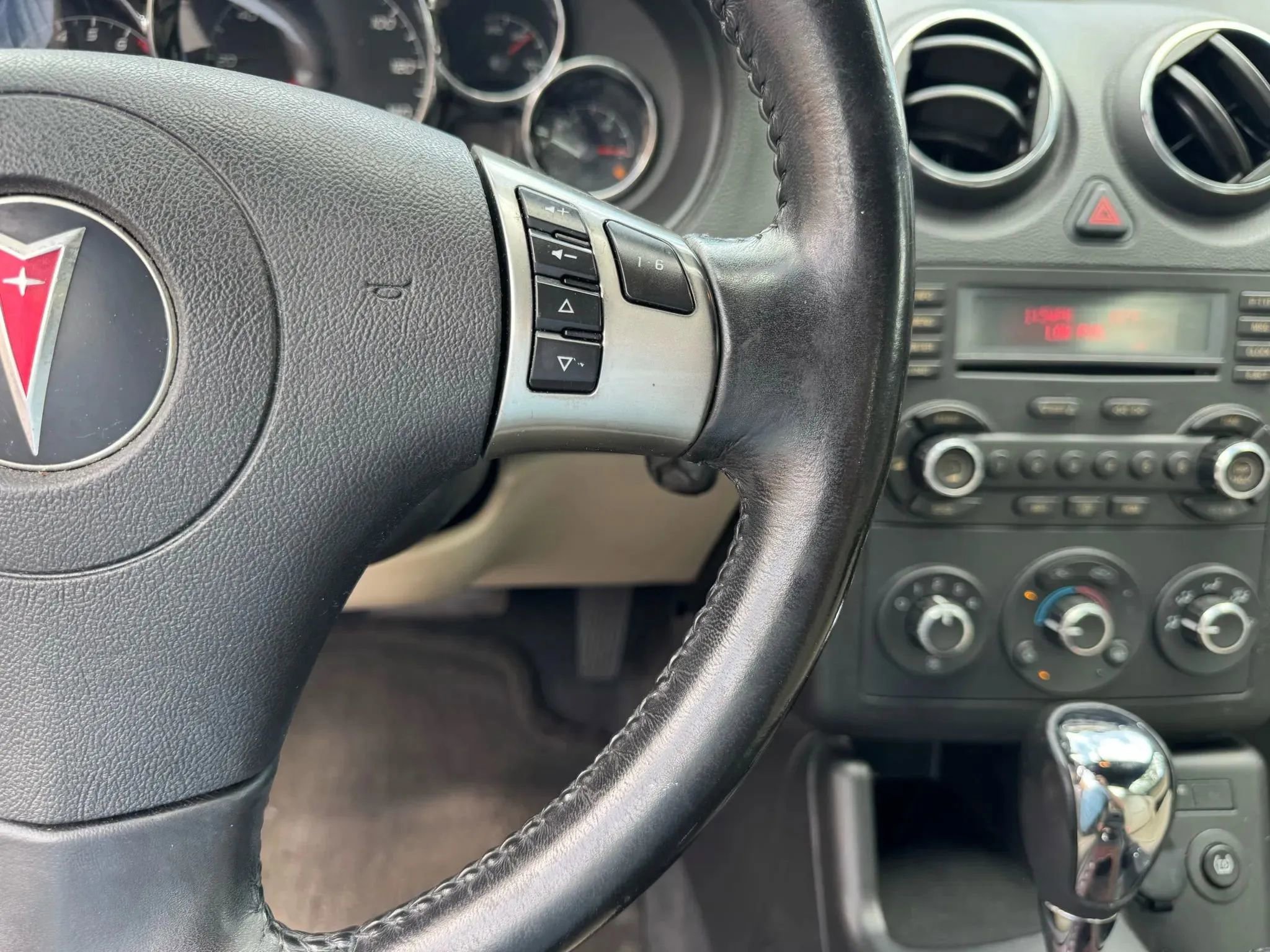 Used 2007 Pontiac G6 GT w/ Premium Package image 15