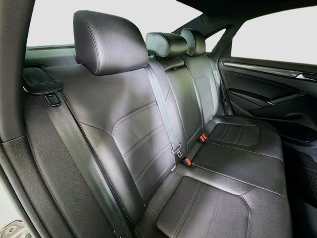 Used 2022 Volkswagen Passat 2.0T R-Line FWD image 29