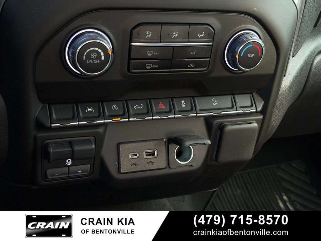 Used 2025 Chevrolet Silverado 1500 Custom Trail Boss AWD/4WD image 18