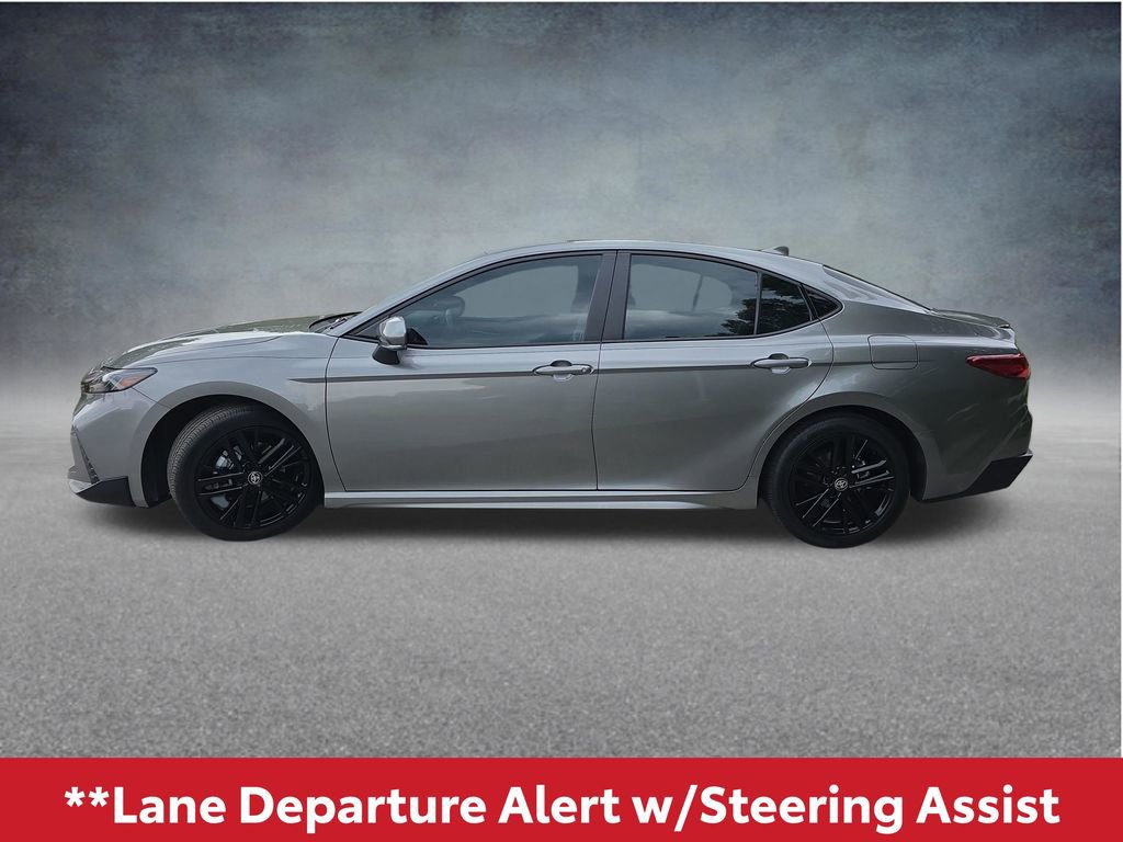 Used 2025 Toyota Camry SE w/ Convenience Package FWD image 10