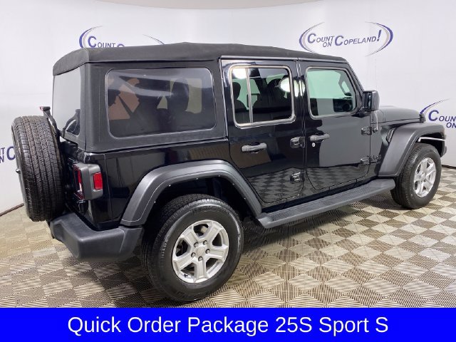 Used 2022 Jeep Wrangler Unlimited Sport AWD/4WD image 8
