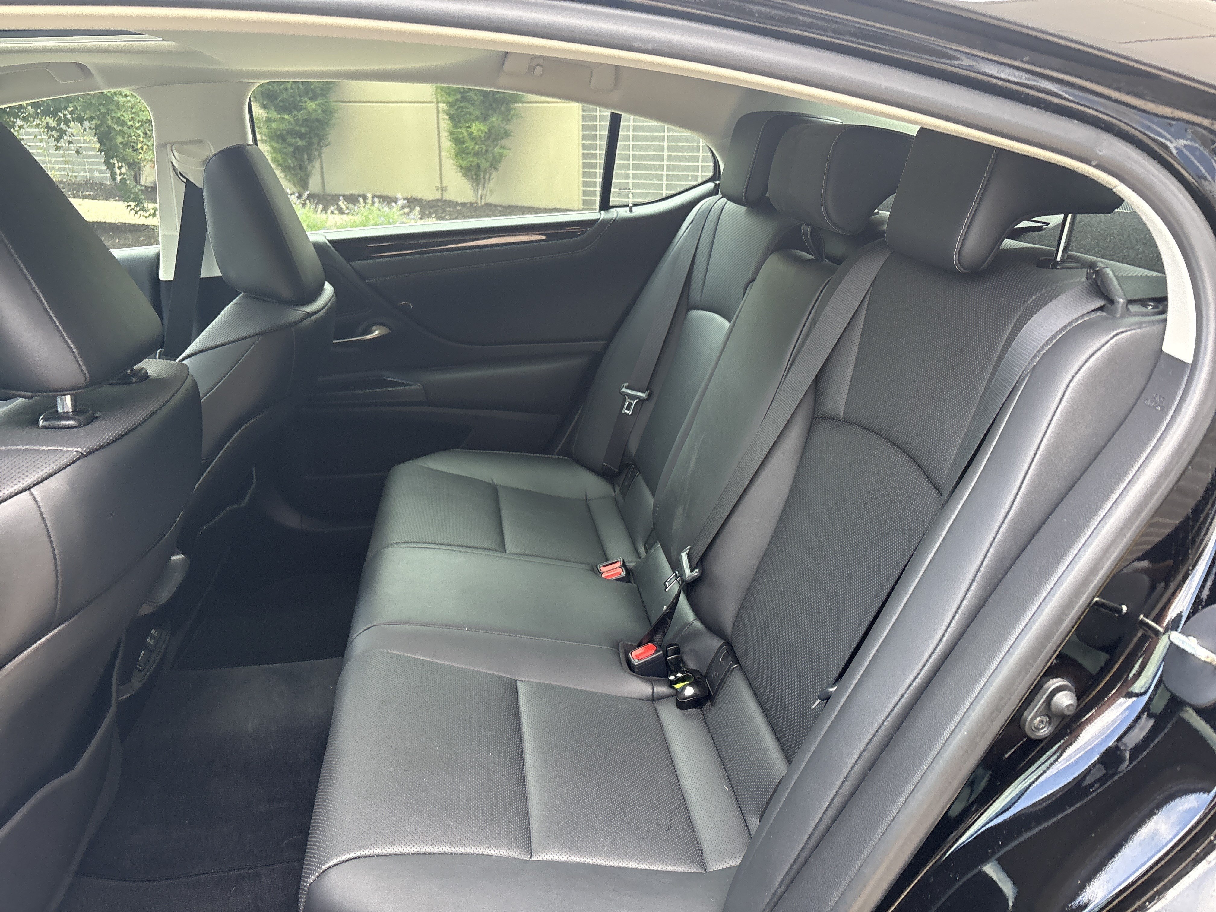 Used 2021 Lexus ES 250 w/ Premium Package AWD/4WD image 31