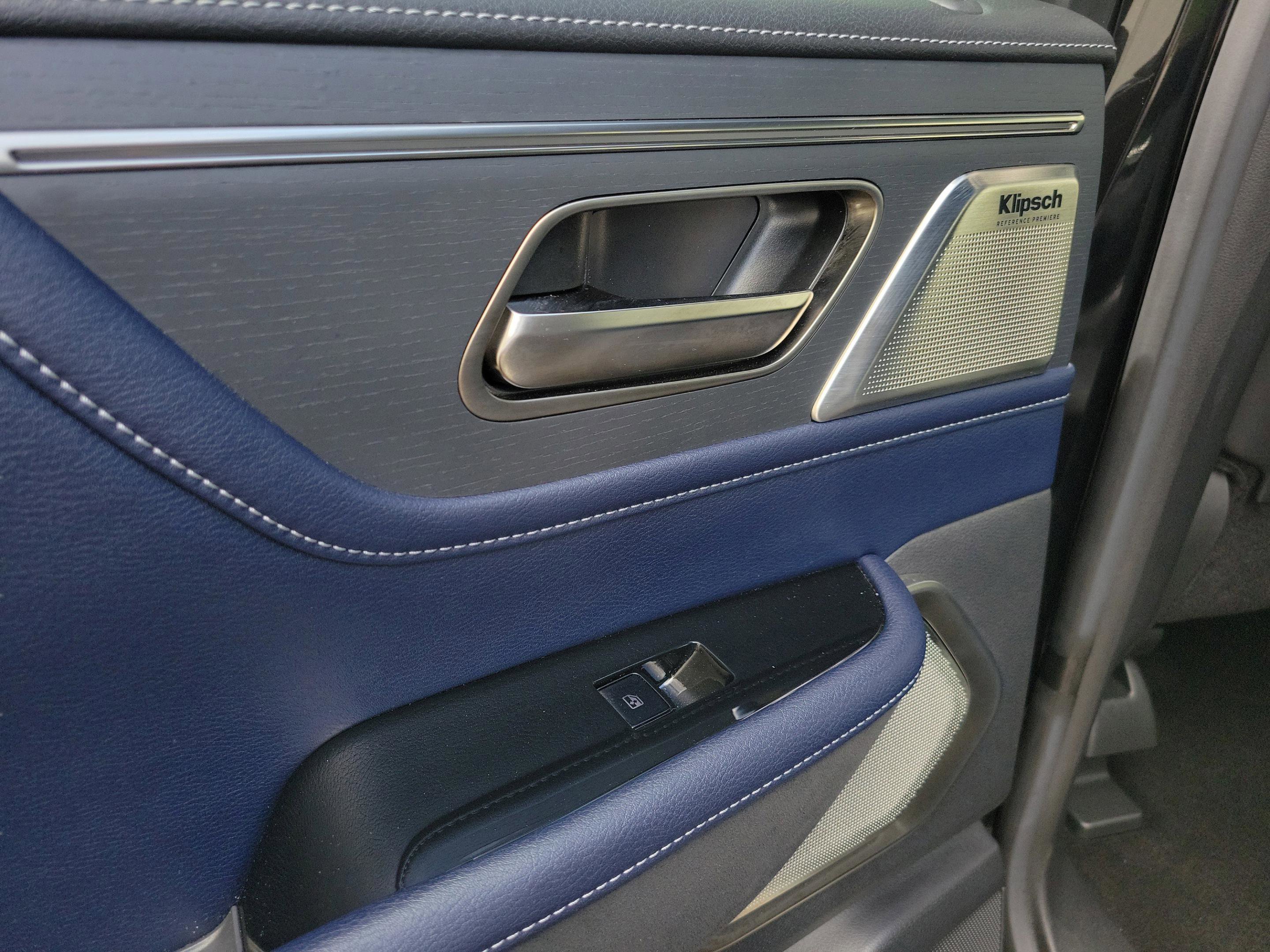 Certified 2026 INFINITI QX80 4WD w/ Sport Exterior Package image 23