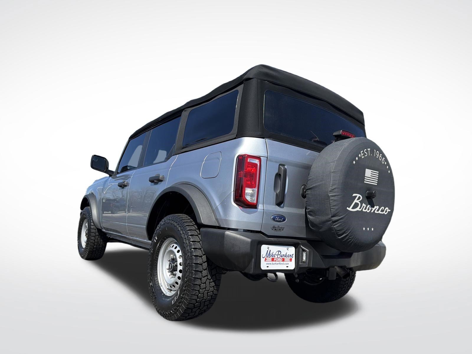 Used 2023 Ford Bronco 4-Door AWD/4WD image 16